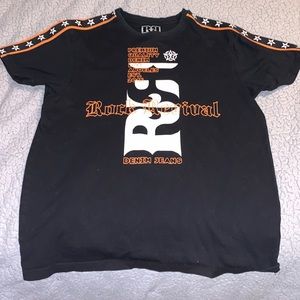 RARE‼️ Rock Revival Tee‼️